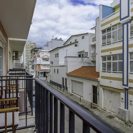 Flh Spacious Apartment *